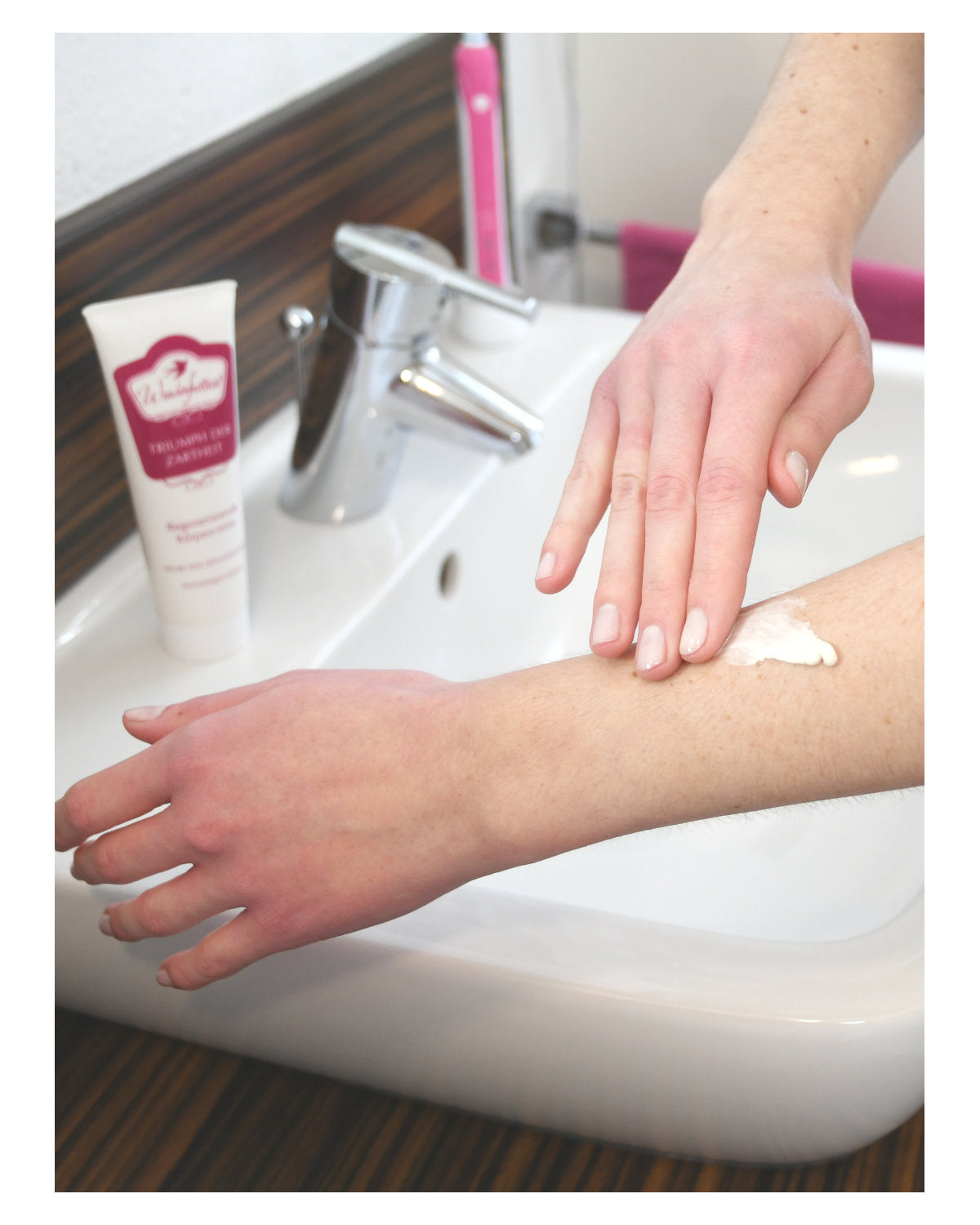 TRIUMPH DER ZARTHEIT - Regenerierende Körpercreme